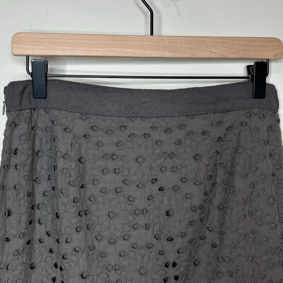 J.Crew Factory Gray Floral Eyelet Skirt Size 0 - Picture 6 of 7